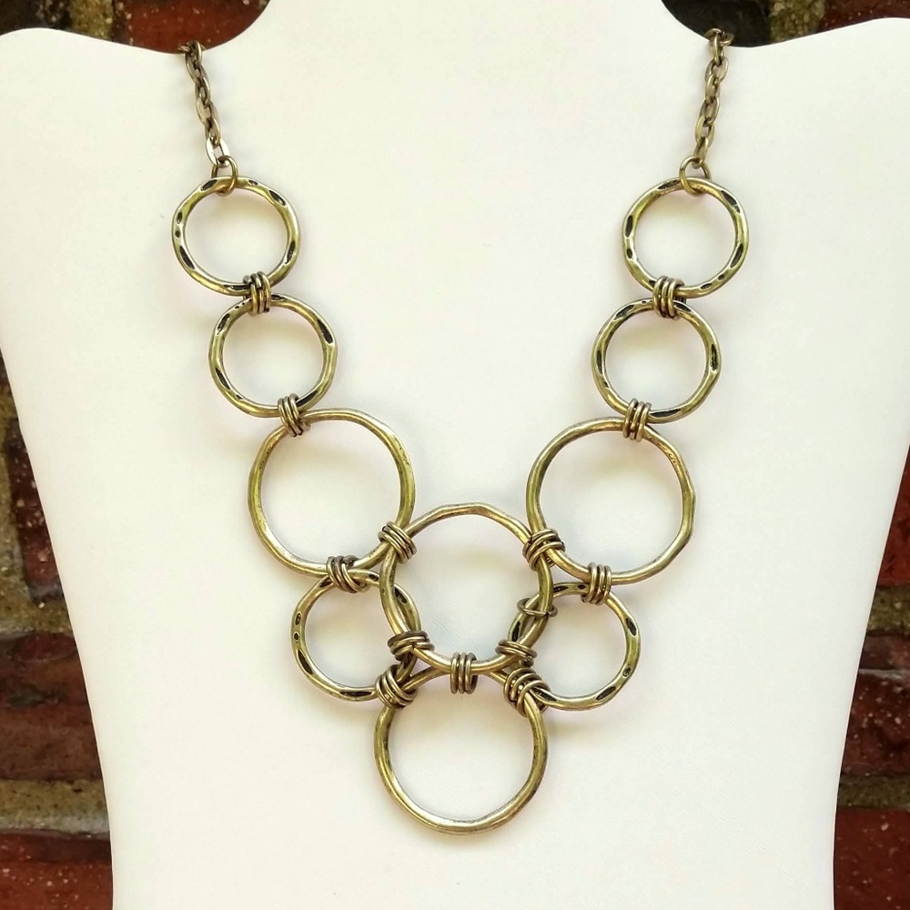 Antique gold interlocking circle necklace